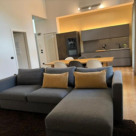 Lovely Loft Molo เมนาจโจ ภายนอก รูปภาพ